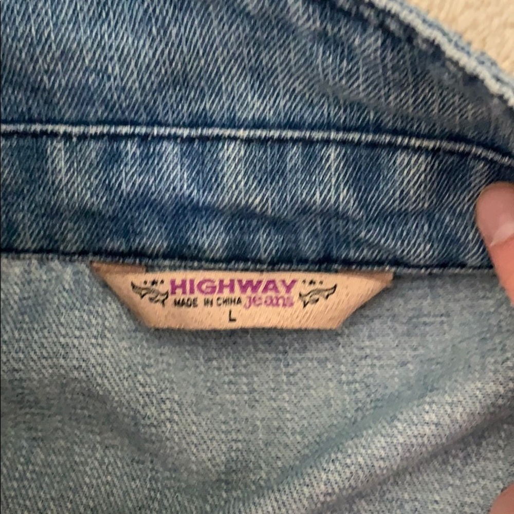 Cropped Jean Jacket - Picture 2 of 2